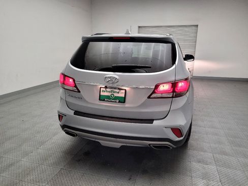 Used 2018 Hyundai Santa Fe SE FWD image 7
