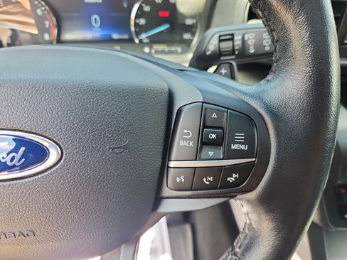 Used 2020 Ford Explorer XLT w/ Equipment Group 202A AWD/4WD image 31