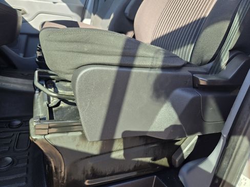 Used 2015 Ford Transit 250 130 Low Roof image 20