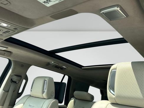 Certified 2024 Cadillac Escalade Sport Platinum AWD/4WD image 15