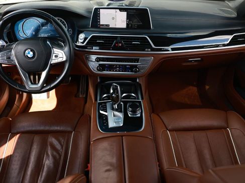 Used 2018 BMW 740e xDrive AWD/4WD image 2