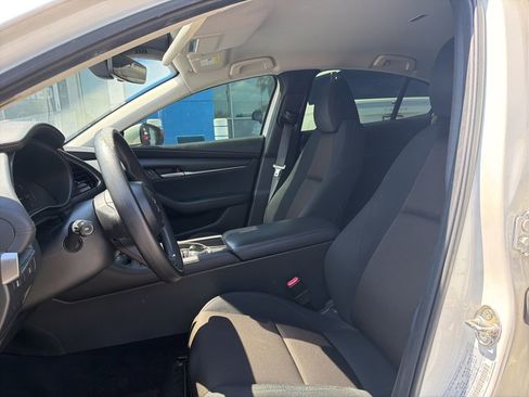 Used 2021 MAZDA MAZDA3 s image 12