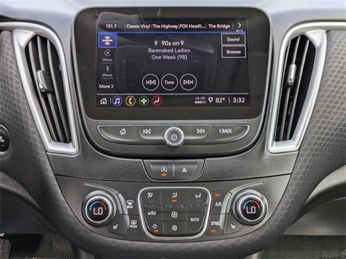 Used 2023 Chevrolet Malibu LT image 17