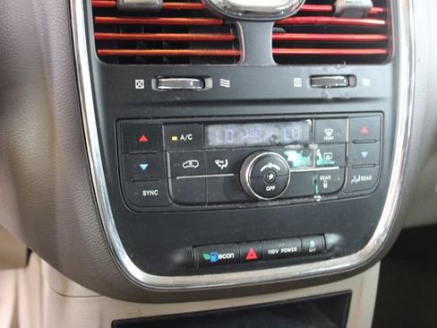 Used 2011 Chrysler Town & Country Touring w/ Security Group FWD image 22