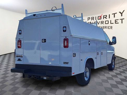 New 2024 Chevrolet Express 3500 w/ Power Convenience Package image 4