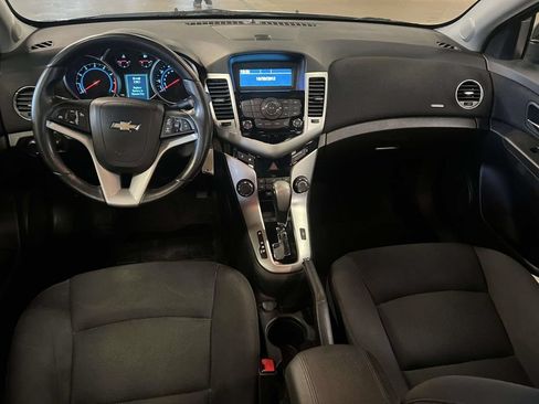 Used 2014 Chevrolet Cruze LT FWD image 12