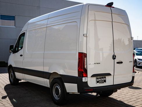 New 2026 Mercedes-Benz Sprinter 144 Cargo image 10