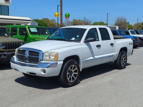 Used 2005 Dodge Dakota Laramie AWD/4WD image 9