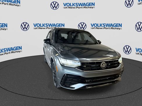 Used 2022 Volkswagen Tiguan SE R-Line FWD image 16