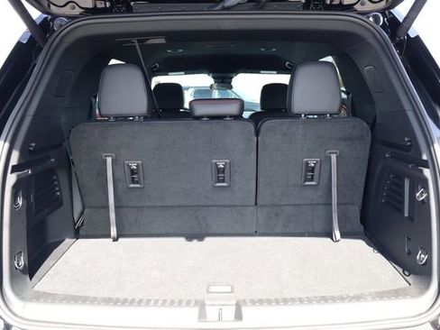 Used 2025 Chevrolet Traverse Z71 w/ Driver Confidence Package AWD/4WD image 30