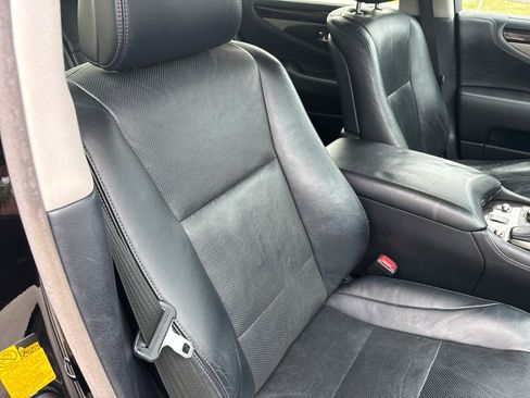 Used 2013 Lexus LS 460 AWD w/ Comfort Pkg image 44