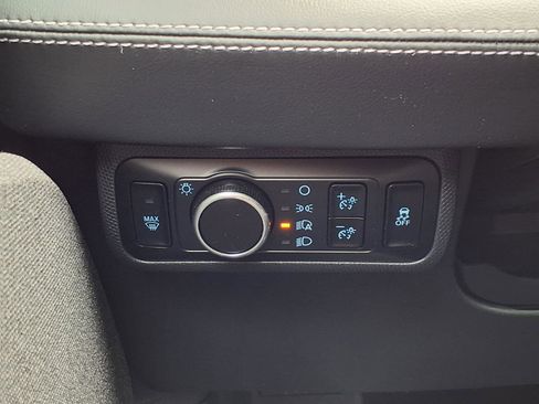 Used 2024 Ford Mustang Mach-E Premium image 10