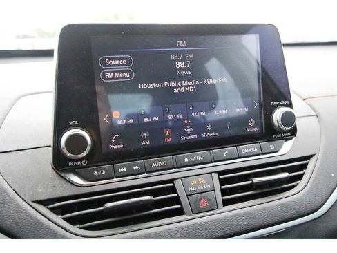 Used 2020 Nissan Altima 2.5 SR FWD image 19