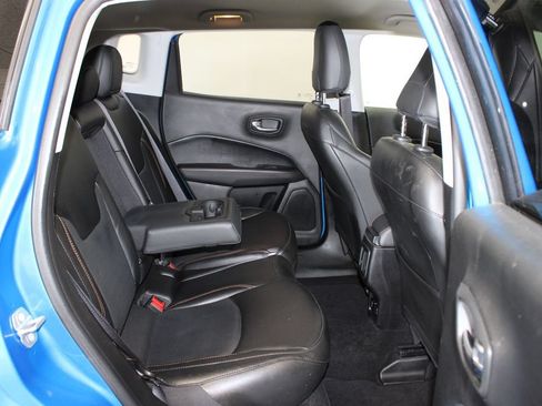 Used 2020 Jeep Compass Limited AWD/4WD image 9