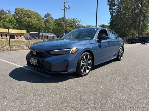 Certified 2025 Honda Civic Sport image 2