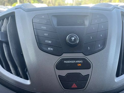 Used 2016 Ford Transit 250 130 Low Roof w/ Exterior Upgrade Package RWD image 17