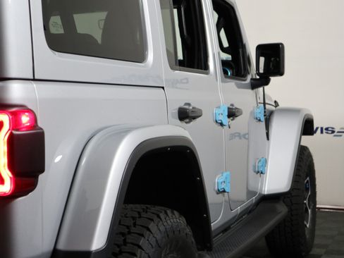 Used 2023 Jeep Wrangler Unlimited Rubicon 4xe w/ Cold Weather Group AWD/4WD image 5