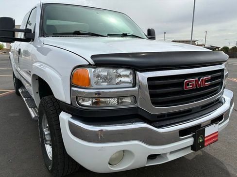 Used 2004 GMC Sierra 2500 SLE w/ Heavy-Duty Power Package RWD image 8