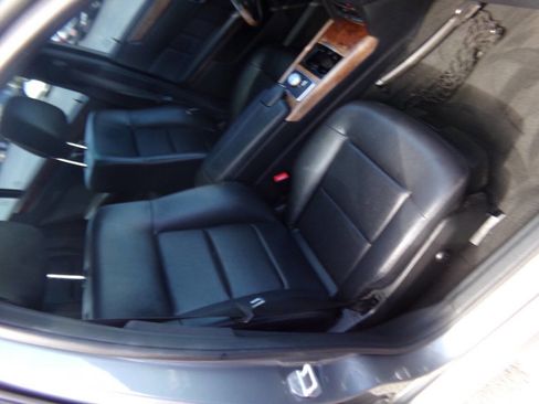 Used 2012 Mercedes-Benz E 350 4MATIC Sedan image 26