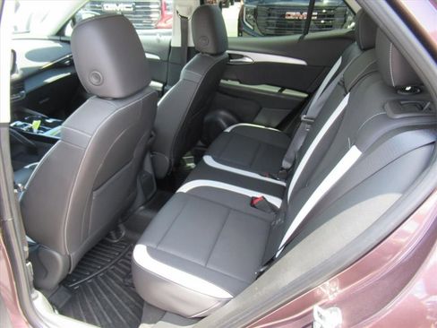 Certified 2025 Buick Envision Sport Touring AWD/4WD image 33