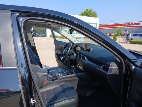 Used 2025 MAZDA CX-5 AWD 2.5 S w/ Preferred Package image 24
