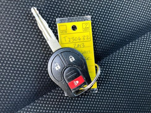 Used 2013 Nissan Juke S image 22