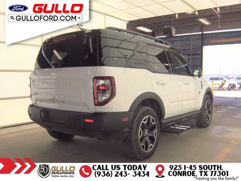 Used 2025 Ford Bronco Sport Outer Banks w/ Outer Banks Tech Package+ AWD/4WD image 2