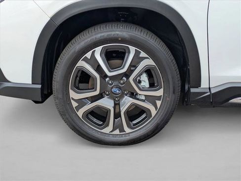 New 2026 Subaru Ascent Limited image 9