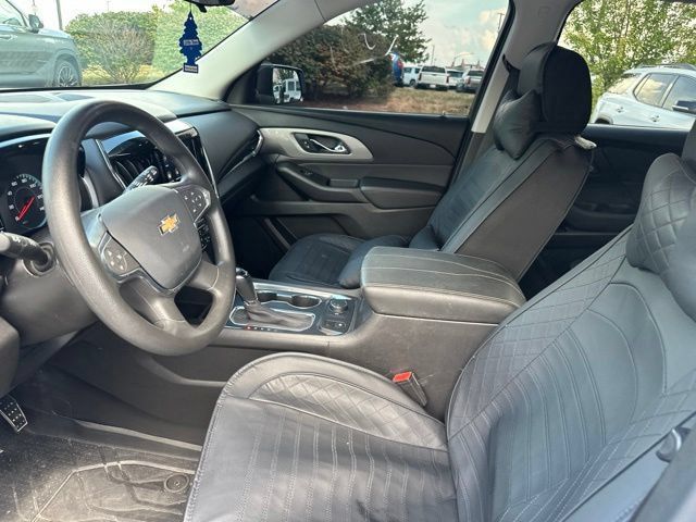 Used 2020 Chevrolet Traverse LS w/ LPO, Floor Liner Package FWD image 6