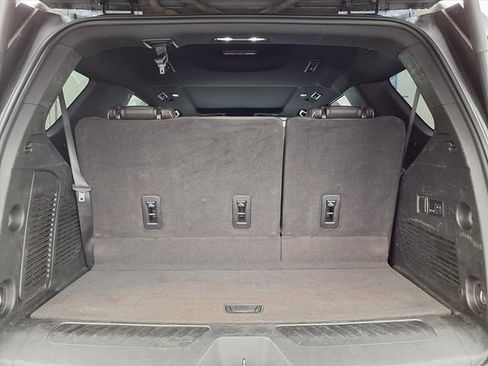 Used 2022 GMC Yukon SLT w/ SLT Premium Package image 22