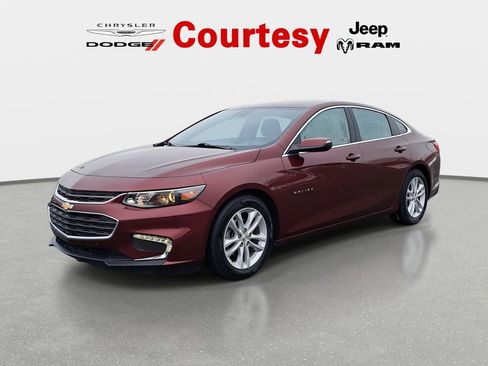 Used 2016 Chevrolet Malibu LT w/ Driver Confidence Package image 9