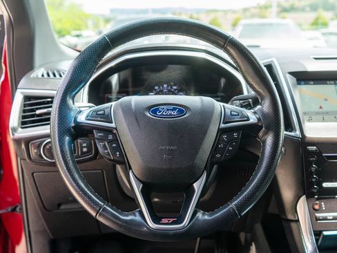 Used 2019 Ford Edge ST w/ Convenience Package AWD/4WD image 14