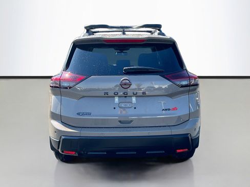 Used 2026 Nissan Rogue SV AWD/4WD image 6