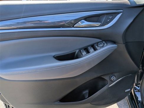 Used 2024 Buick Enclave Essence w/ Experience Buick Package image 8