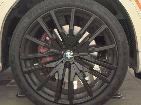 Used 2022 BMW X6 xDrive40i w/ M Sport Package AWD/4WD image 10