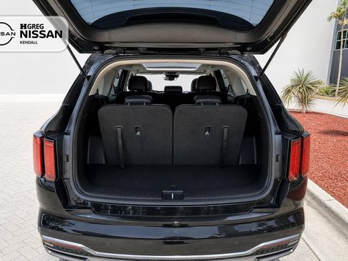 Used 2021 Kia Sorento S w/ Panoramic Sunroof Package FWD image 9