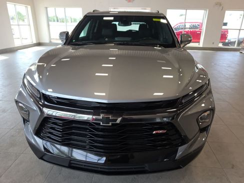 Used 2024 Chevrolet Blazer RS w/ Enhanced Convenience Package FWD image 3