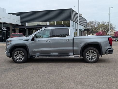 Used 2023 GMC Sierra 1500 Denali AWD/4WD image 6