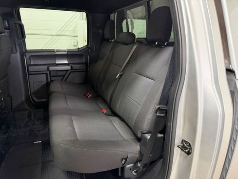 Used 2019 Ford F150 XLT w/ Equipment Group 302A Luxury AWD/4WD image 11