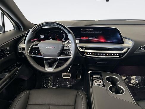 New 2026 Cadillac Lyriq V AWD/4WD image 11