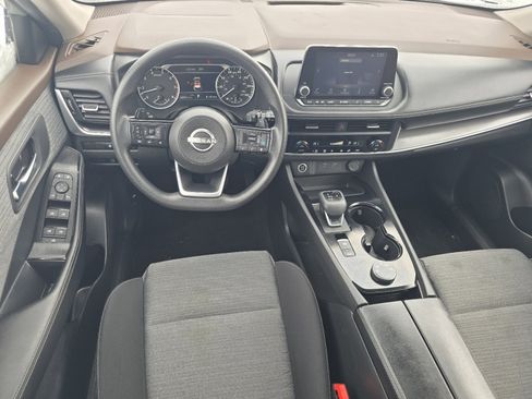 Used 2023 Nissan Rogue SV image 23