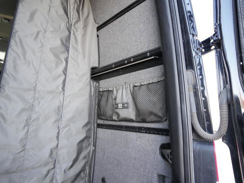 Used 2015 Mercedes-Benz Sprinter 2500 image 24