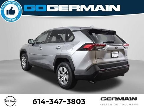 Used 2023 Toyota RAV4 LE AWD/4WD image 10