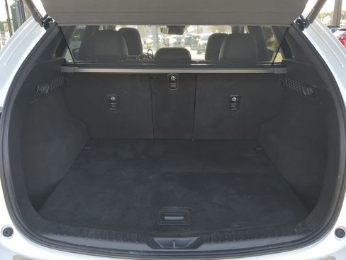 Used 2022 MAZDA CX-5 Signature image 11