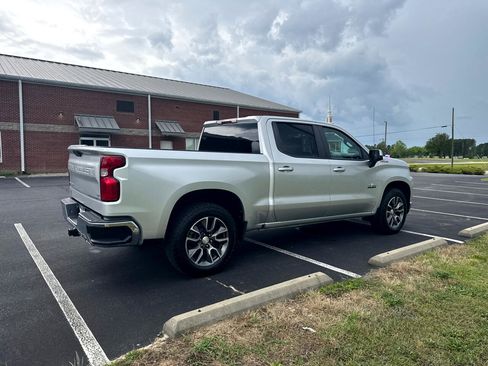 Used 2020 Chevrolet Silverado 1500 LT w/ Texas Edition image 9