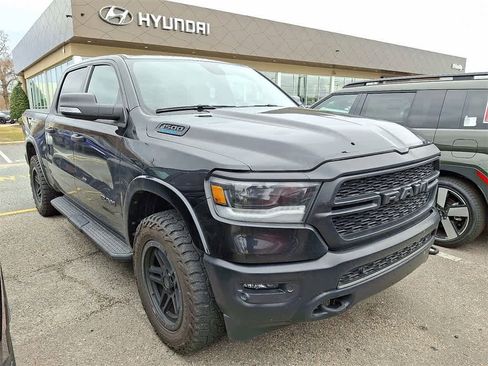 Used 2022 RAM 1500 Big Horn w/ Built-to-serve Edition image 2