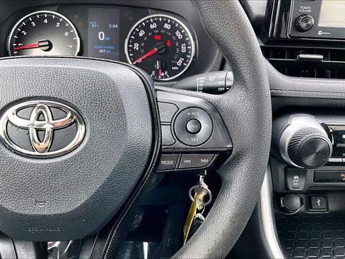 Used 2020 Toyota RAV4 LE w/ All Weather Liner Package FWD image 25