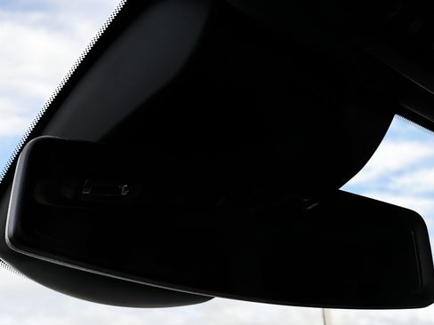 Used 2024 GMC Sierra 1500 AT4 w/ AT4 Preferred Package image 27