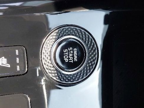 Certified 2025 Kia Niro FWD image 18