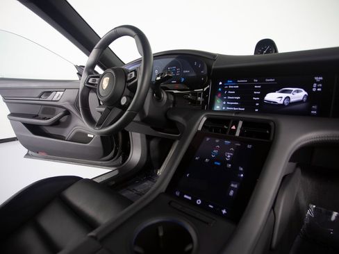 Certified 2023 Porsche Taycan 4S image 29